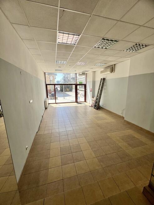 Lokal handlowo usługowy 79m2 ul. Modrzejowska 22
