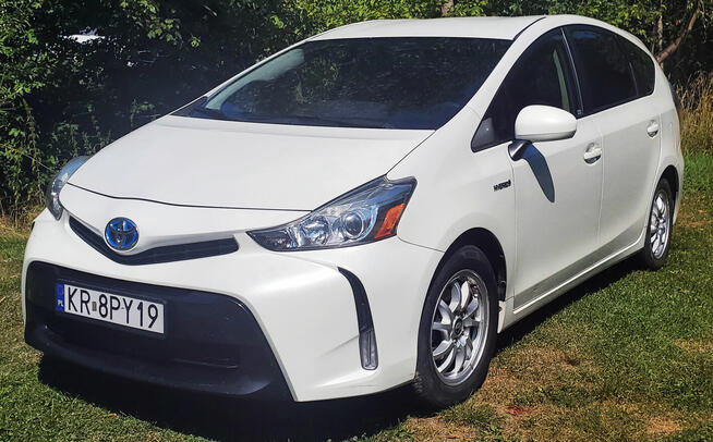Toyota Prius v 2015 | BOGATA WERSJA | Biała Perła | 1.8 Hybr