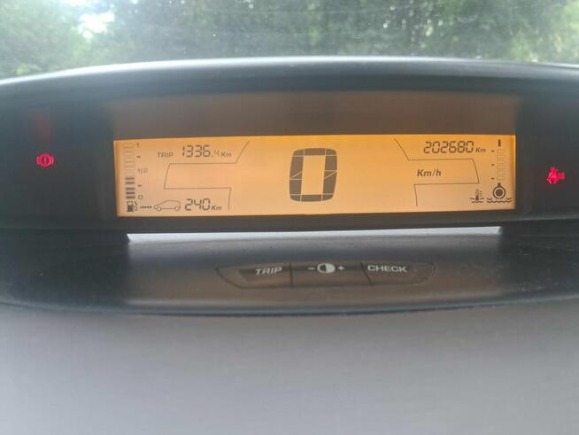 Citroën C4 5-drzwiowy, 1.6 benzyna, manualna skrzynia biegów