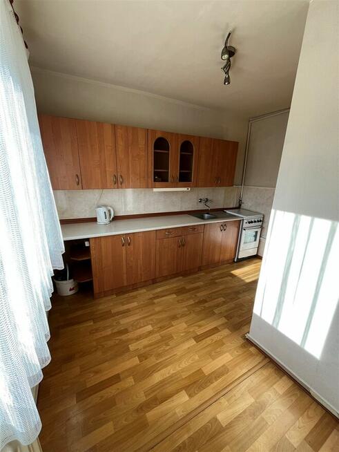 Chorzów Batory 2 pokoje, 2 balkony, duża ustawna kuchnia.