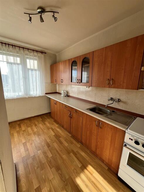 Chorzów Batory 2 pokoje, 2 balkony, duża ustawna kuchnia.
