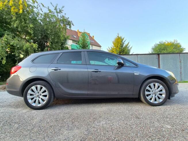 Opel Astra J Sports Tourer Cosmo 1.7 CDTI 125 KM FV23%