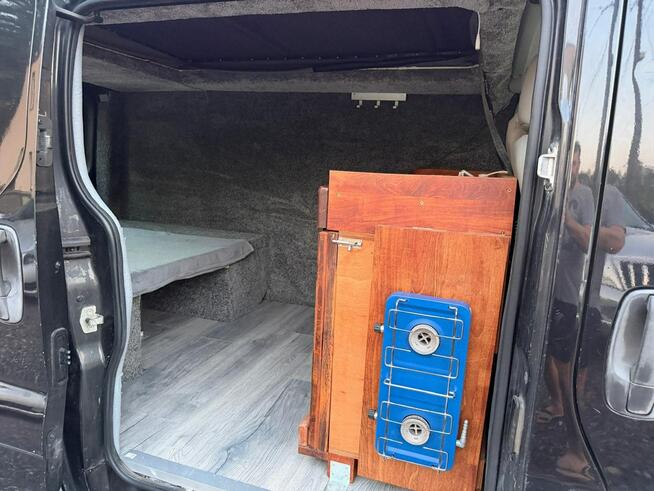 Opel Vivaro 1.9 CDTI Bus lub Camper L2H1