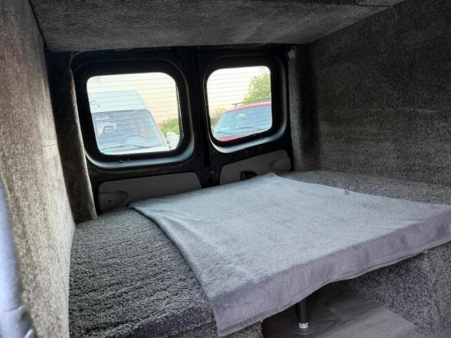 Opel Vivaro 1.9 CDTI Bus lub Camper L2H1