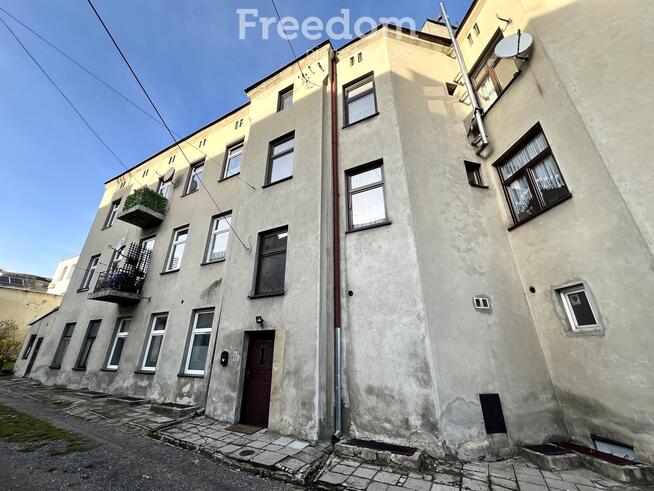 Kamienica inwestycyjna + działka w centrum