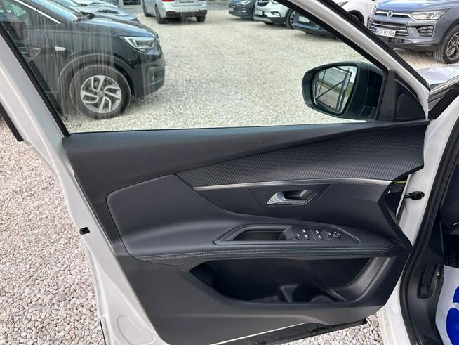 Peugeot 3008 2022 LED Navi Kamera Full 1.5 BlueHDi Super Stan