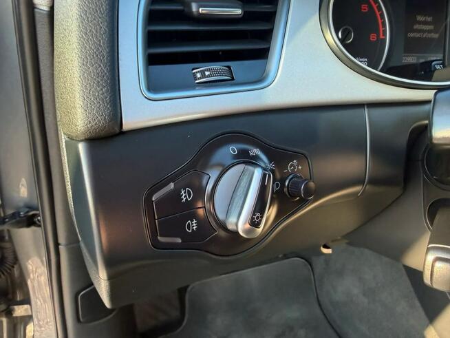 Audi A4 B8 FL 2.0 TDI Skóra Xenon Navi MMI Tempomat Ultra