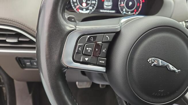 Jaguar F-PACE 2.0 i4D AWD Prestige aut ! Z Polskiego Salonu ! Faktura VAT !