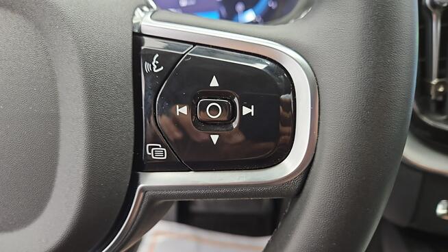 Volvo XC 60 B4 D AWD Plus Dark aut ! Z Polskiego Salonu ! Faktura VAT !