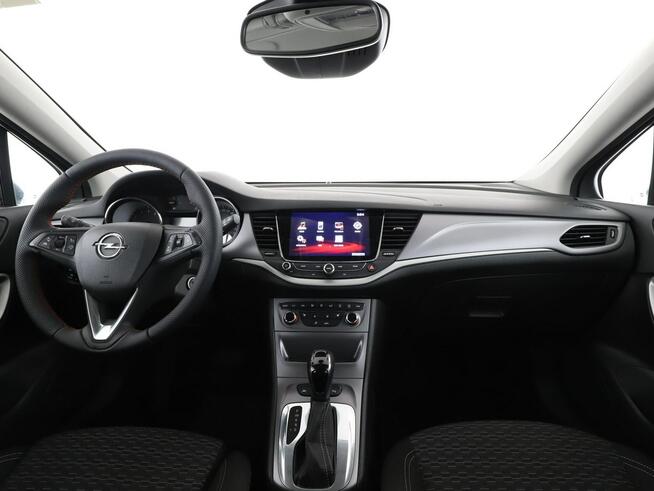 Opel Astra kamera automat auto klima navi pdc grzana kierownica i fotele