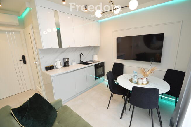 Nowy apartament z balkonem.