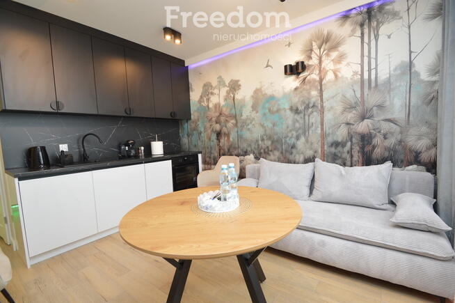 Nowy apartament z balkonem.