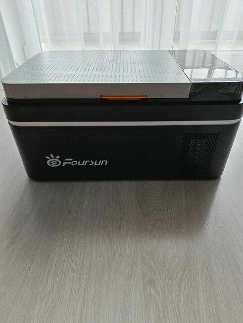 Lodówka kompresorowa Foursun 21 litrów 12/24V,100-240V.