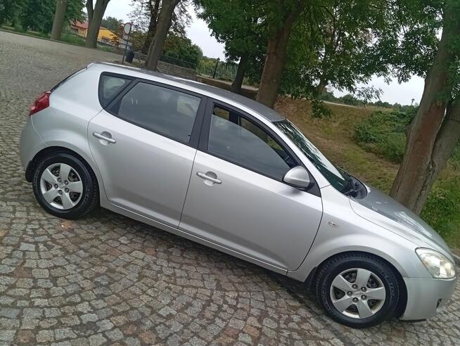 ŁADNA/KIA/CEED/2.0/CRDI/1-WŁAŚĆ/SALON-POLSKA/