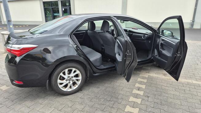 Toyota Corolla 1.6 Sedan 2018, pierwsza rejestracja 2019