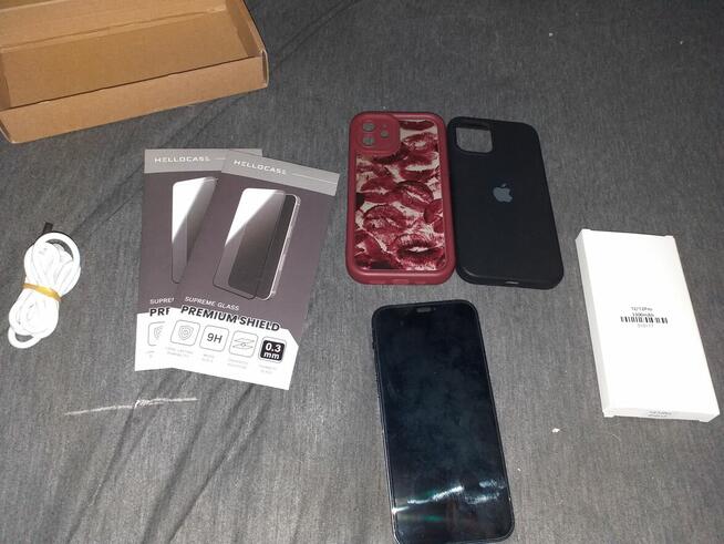 IPhone 12 64GB +akcesoria