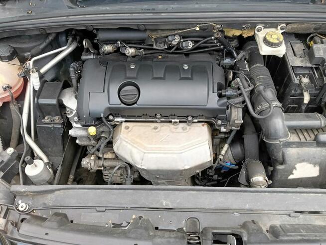 Peugeot 308 SW 1.4 Vti 2011 r. Z gazem