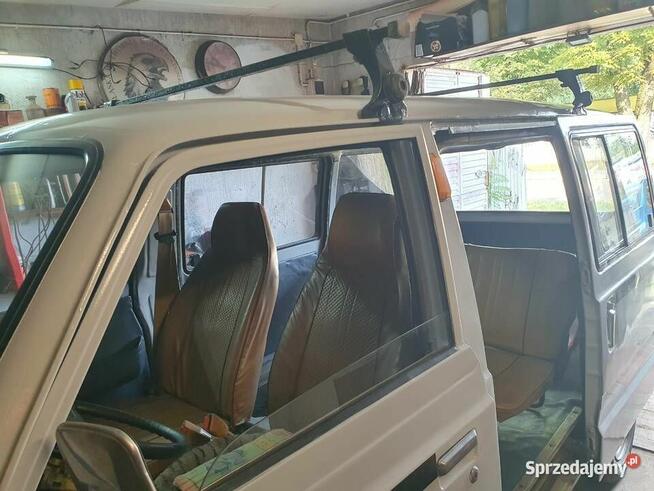 Suzuki Carry- bus 1983