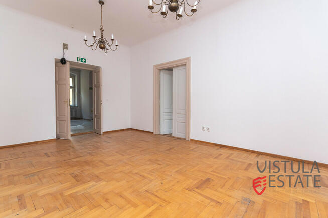 Piętro w kamienicy | 800 m2