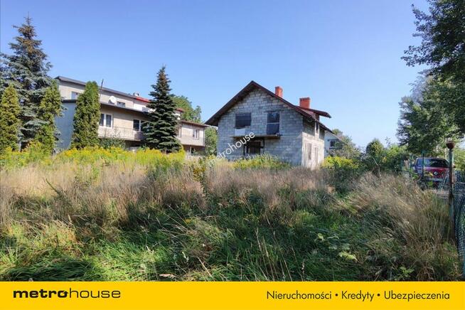 Gabryelin: dom stan surowy, 700m2, obok PKP