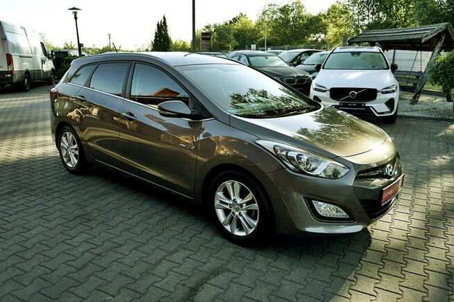 Hyundai i30 1,6CRDI Klima, 110KM, 2013r., KOMBI