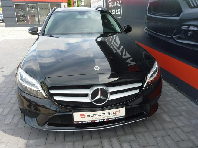 Mercedes C 200 Navi*Kamera*Full Led*Grzane Fotele*Panorama*El.Hak i Klapa*Panorama