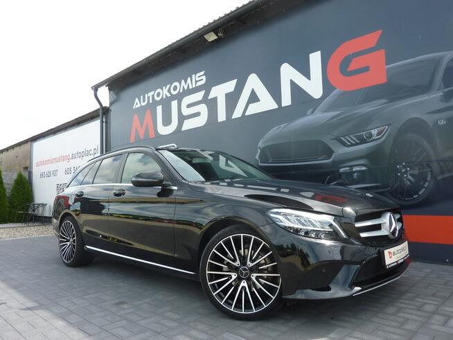 Mercedes C 200 Navi*Kamera*Full Led*Grzane Fotele*Panorama*El.Hak i Klapa*Panorama