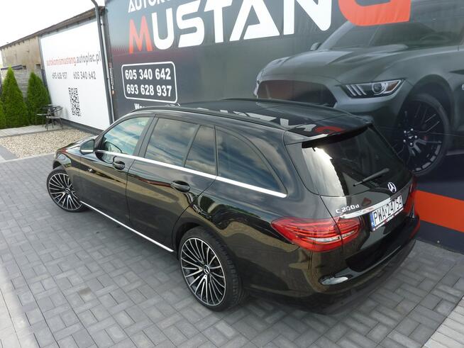 Mercedes C 200 Navi*Kamera*Full Led*Grzane Fotele*Panorama*El.Hak i Klapa*Panorama