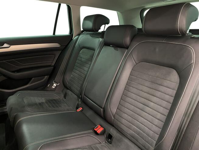 Volkswagen Passat 2.0 TSI Elegance DSG