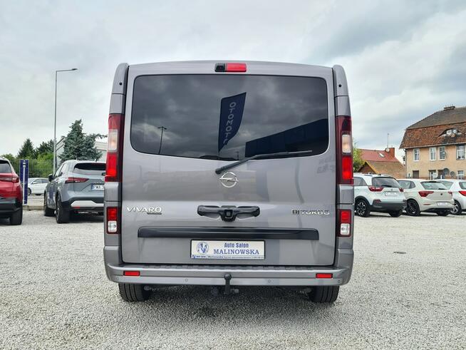 Opel Vivaro TOURER Navi PDC Kamera Led Klimatronik 2xBoczne Drzwi Sensory Halogeny