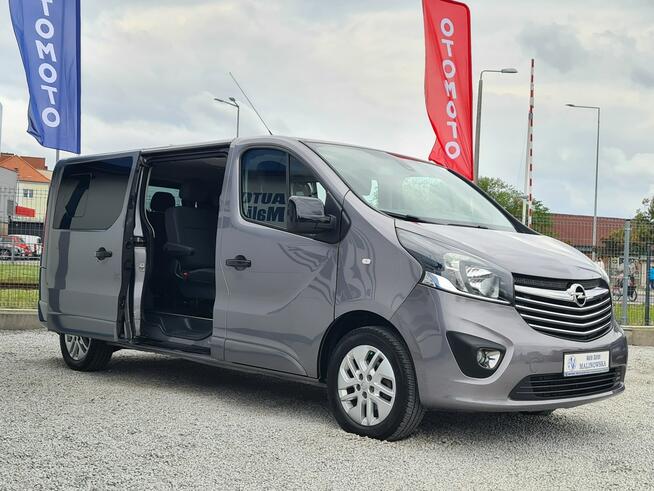 Opel Vivaro TOURER Navi PDC Kamera Led Klimatronik 2xBoczne Drzwi Sensory Halogeny