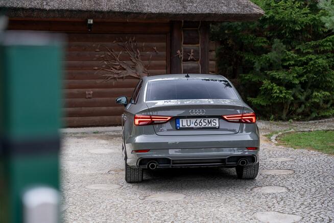 Audi A3 8V / 2.0 TFSI 230KM Quattro / S-Line / Pakiet czerń / Panorama / FV