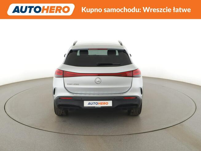 Mercedes EQA EV full LED skóra/alcantara navi grzane fotele kamery Digital Key
