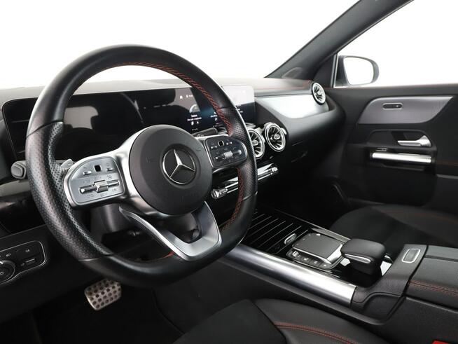 Mercedes EQA EV full LED skóra/alcantara navi grzane fotele kamery Digital Key