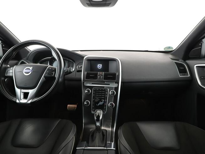Volvo XC 60 R-design automat skóra/alcantara panorama xenon grzane fotele navi kam