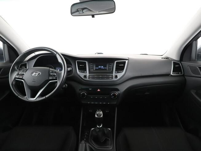 Hyundai Tucson klimatyzacja pdc grzane fotele radio manual