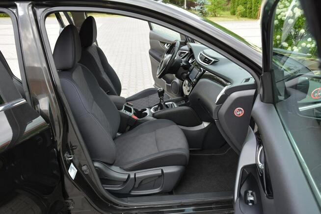 Nissan Qashqai Panorama FCW Led Navi Kamera360 As. Pasa Grz. fotele Alu 18" ASO