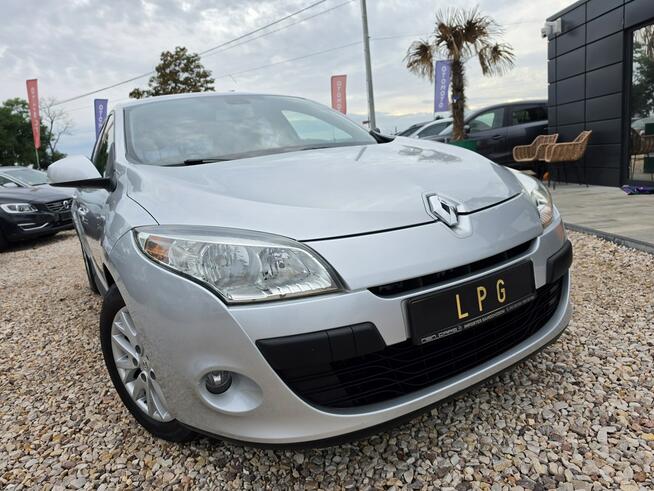 Renault Megane 2.0i+GAZ#139PS#AUTOMAT#Navi#Klima#Świeży Import#1 Rok Gwarancji w Ceni