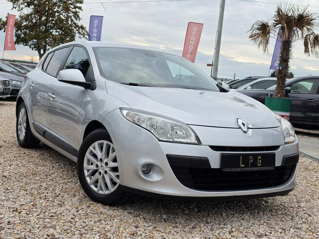 Renault Megane 2.0i+GAZ#139PS#AUTOMAT#Navi#Klima#Świeży Import#1 Rok Gwarancji w Ceni