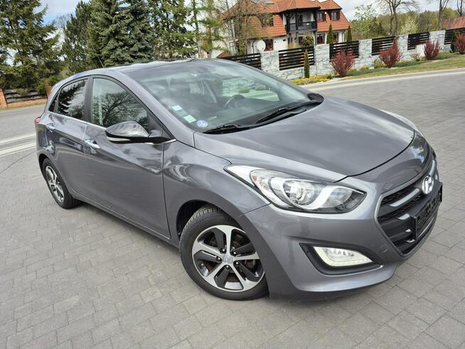Hyundai i30 1.6 benzyna PANORAMA navi kamera led lift