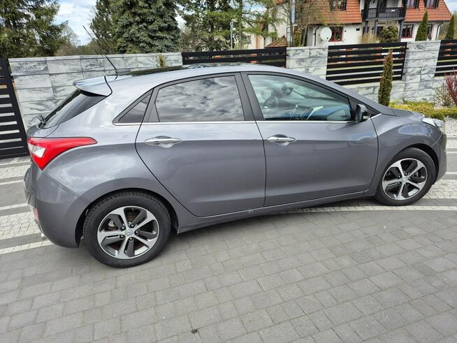 Hyundai i30 1.6 benzyna PANORAMA navi kamera led lift