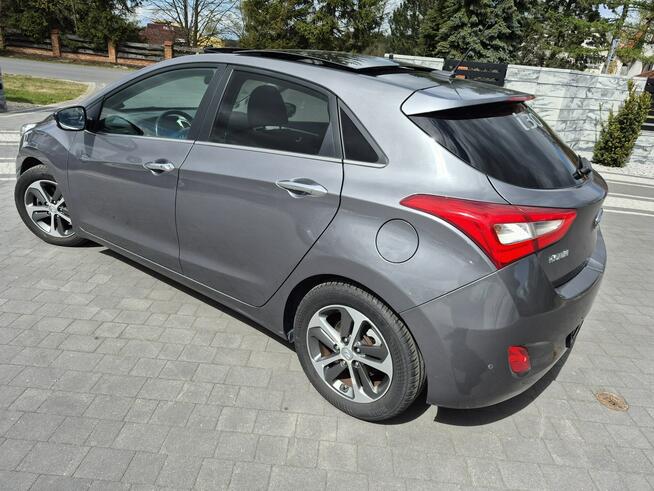 Hyundai i30 1.6 benzyna PANORAMA navi kamera led lift