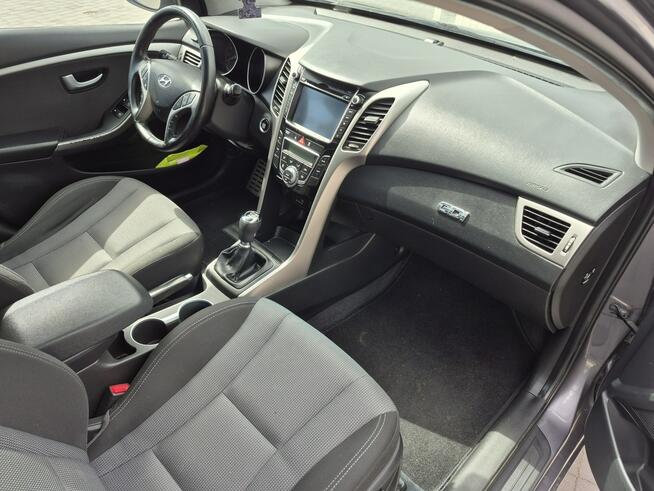 Hyundai i30 1.6 benzyna PANORAMA navi kamera led lift