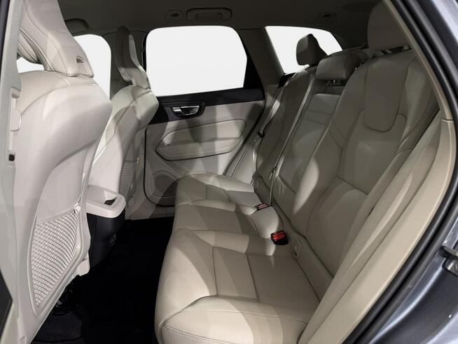 Volvo XC 60 VAT 23% Inscription 2.0B4 D mHEV 197KM automat AWD 2021 r. salon PL