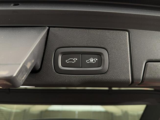 Volvo XC 60 VAT 23% Inscription 2.0B4 D mHEV 197KM automat AWD 2021 r. salon PL