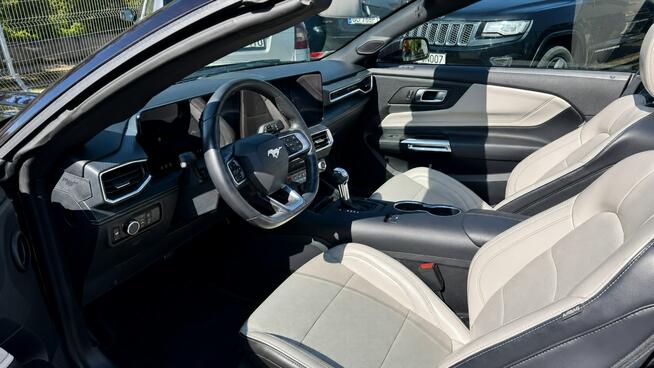 Ford Mustang Cabrio 2.3 290KM Wentyle Radar Kamera Grzana kiera Skóry biało-czarne