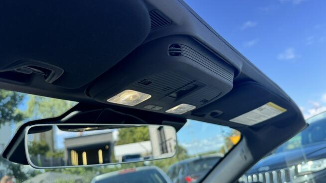 Ford Mustang Cabrio 2.3 290KM Wentyle Radar Kamera Grzana kiera Skóry biało-czarne