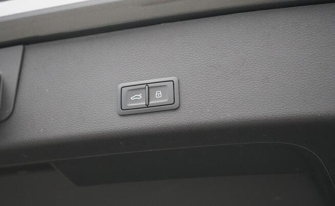 Audi Q8 e-tron e-tron 55 408KM Sline MatrixLED Kamery 360 Pneumatyka Bang&Olufsen