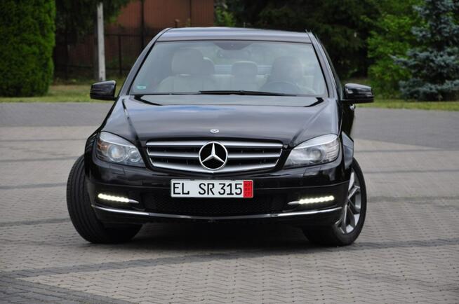 Mercedes C 200 1,8Benz 183KM Avantgarde Xenon Skóry Navi H&K Alufelgi PDC Super Stan