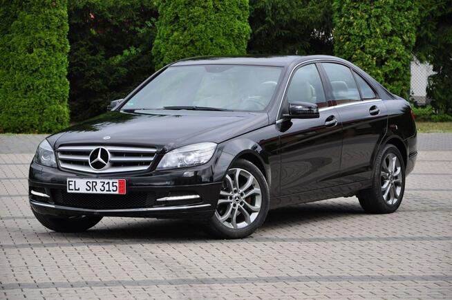 Mercedes C 200 1,8Benz 183KM Avantgarde Xenon Skóry Navi H&K Alufelgi PDC Super Stan